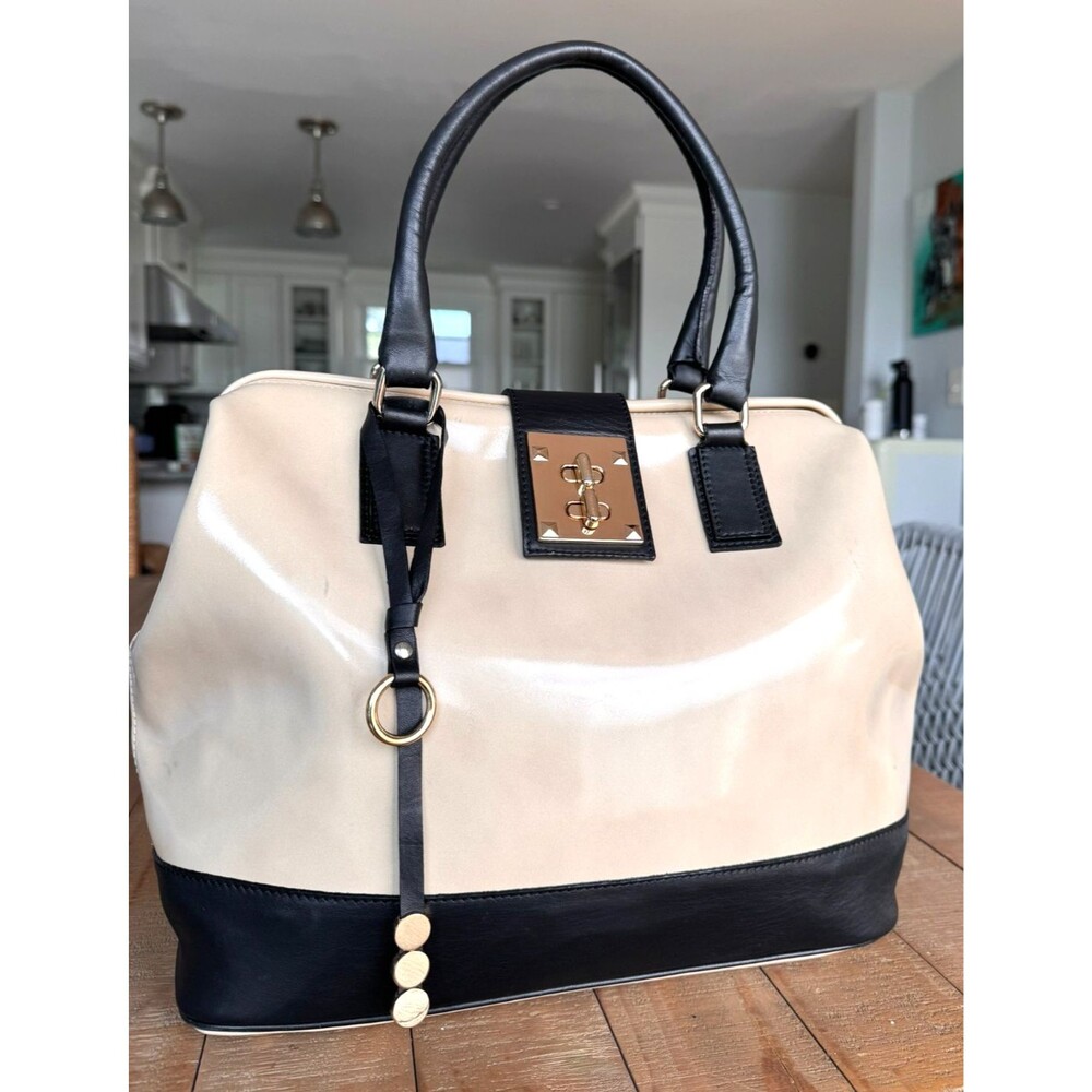 AS Asia Bellucci Beige Black Patent Leather Turnbuckle Doctor Tote Shoulder bag